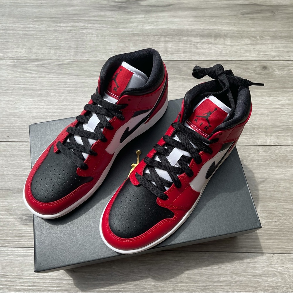 Air Jordan 1 mid Chicago - Picture 6 of 10